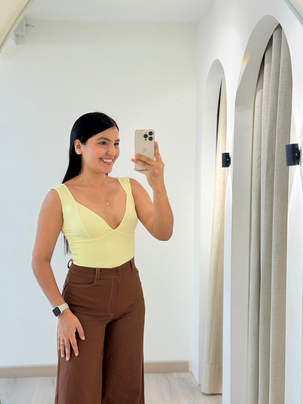 BODY VICTORIA AMARILLO