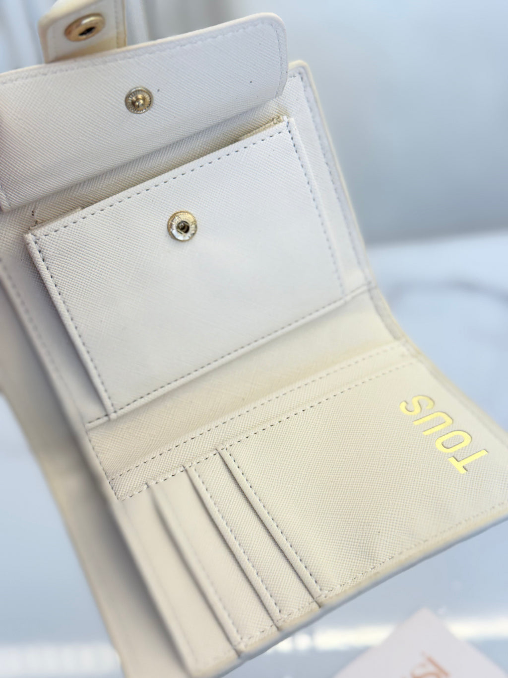 BILLETERA BEIGE