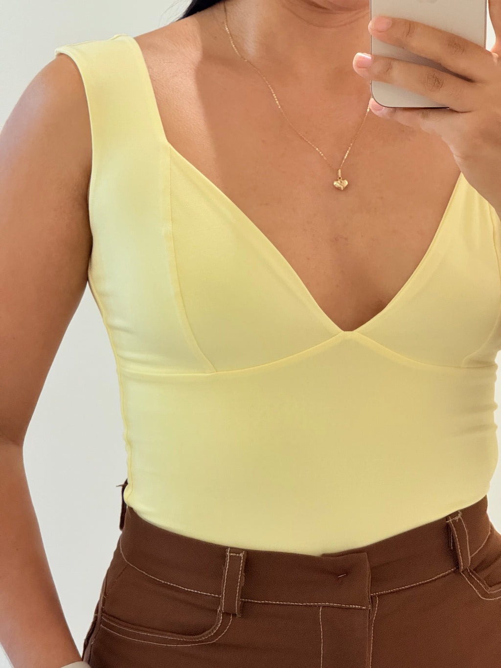 BODY VICTORIA AMARILLO