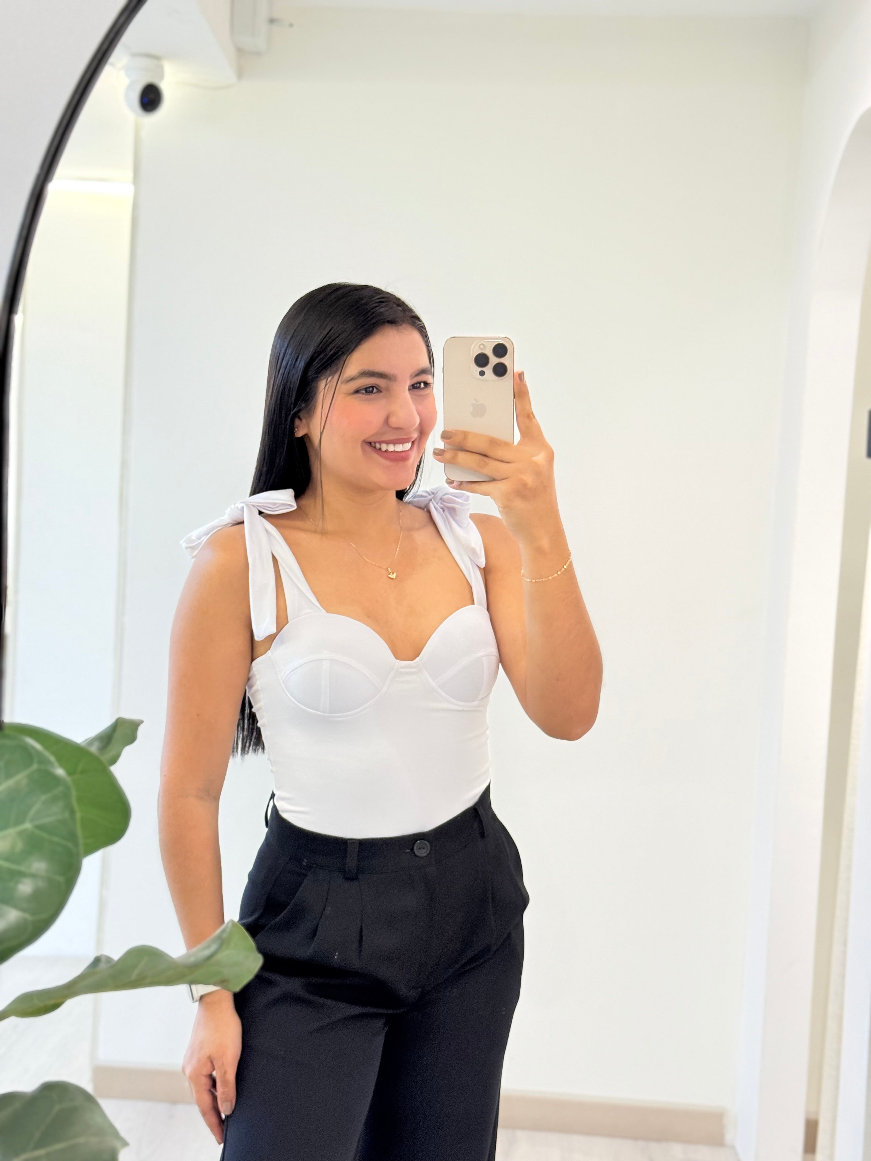 BODY SELENA BLANCO