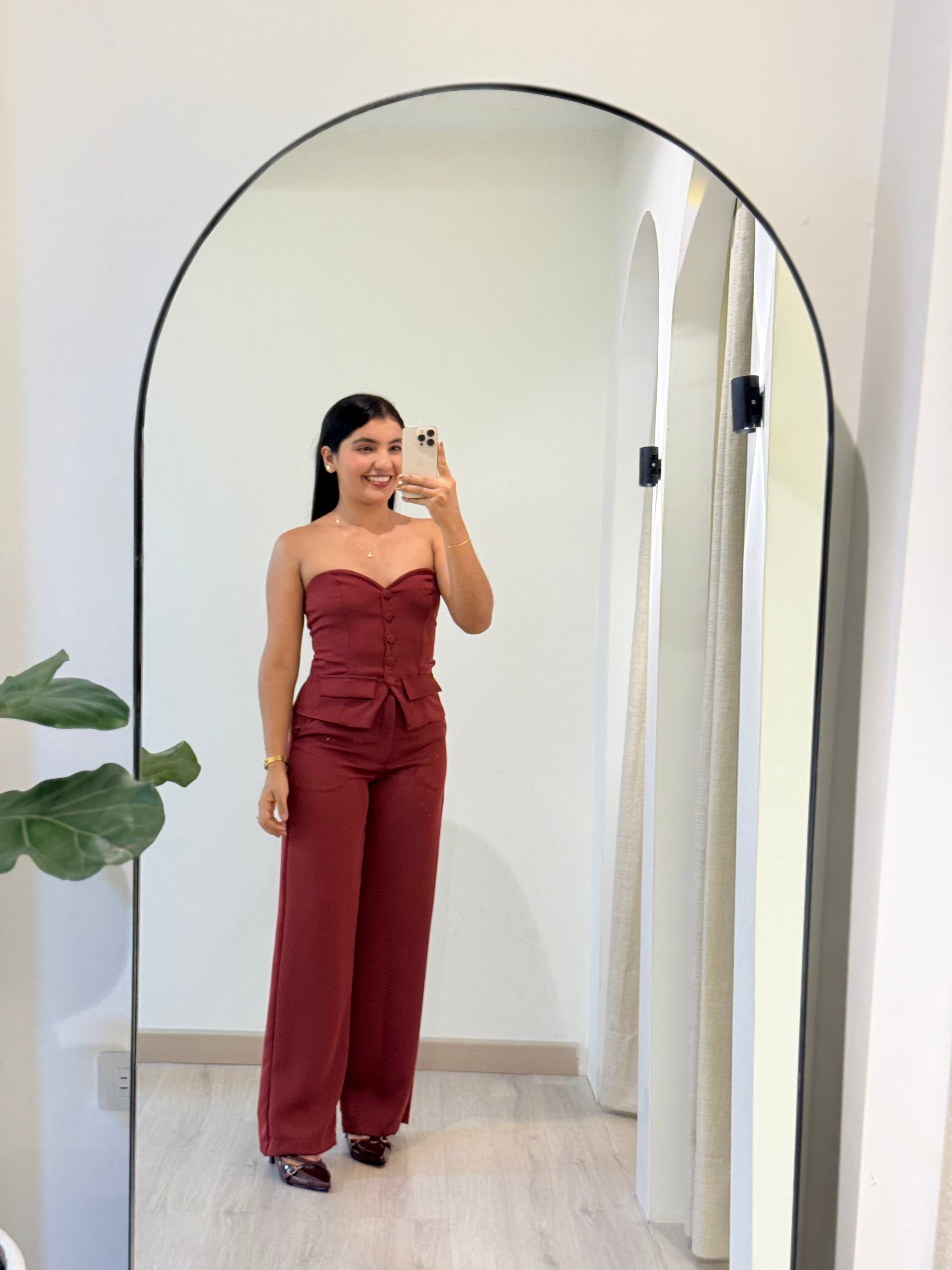 BLUSA STRAPLE SOLAPA VINO TINTO