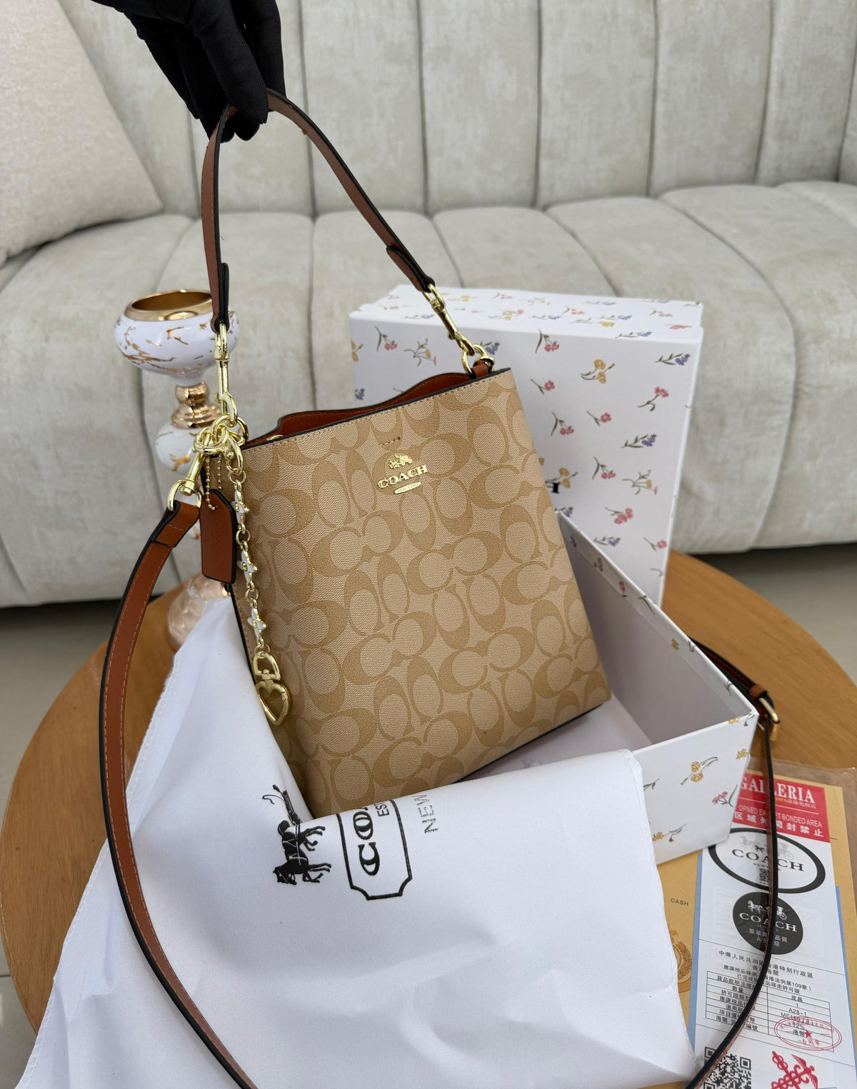 BOLSO COACH BEIGE