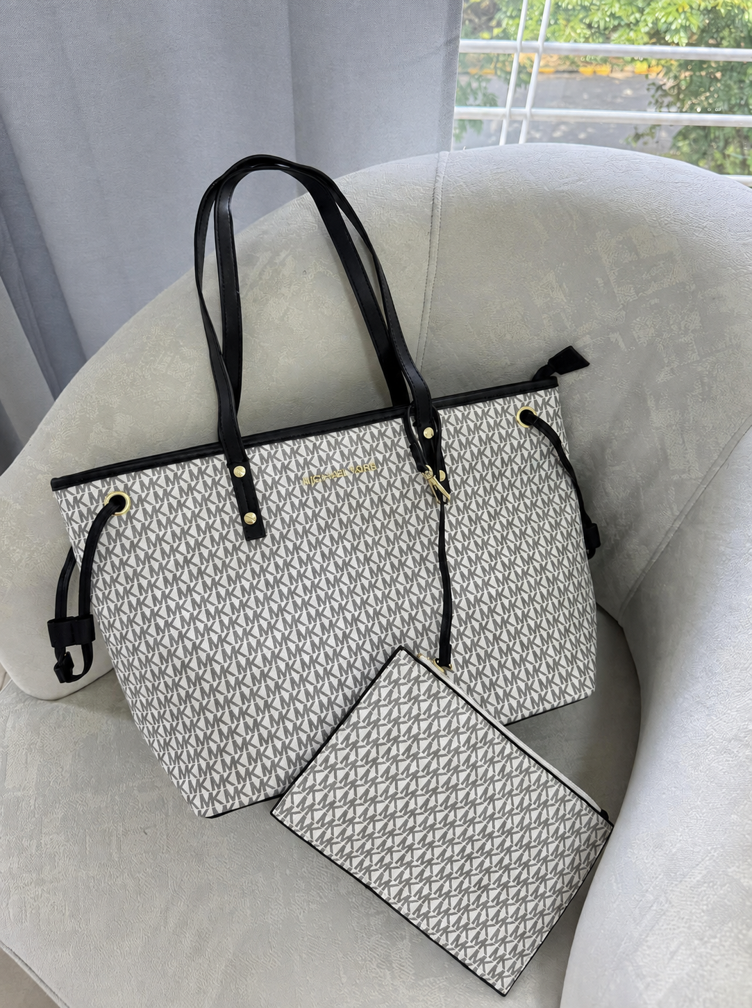 BOLSO MK + COSMETIQUERA BLANCO