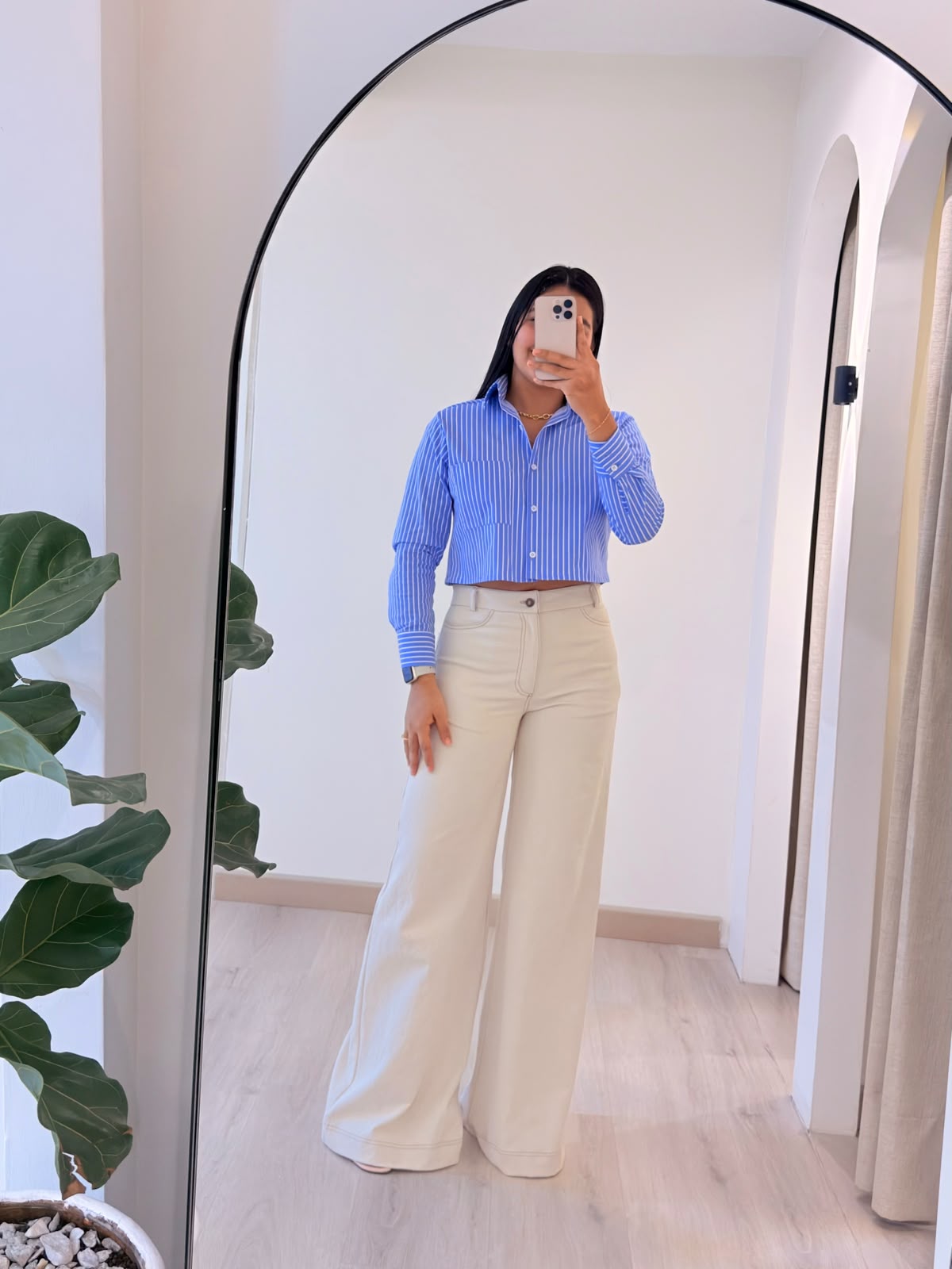 CAMISERA DE RALLAS AZULES CORTA