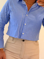 CAMISERA DE RALLAS AZULES CORTA